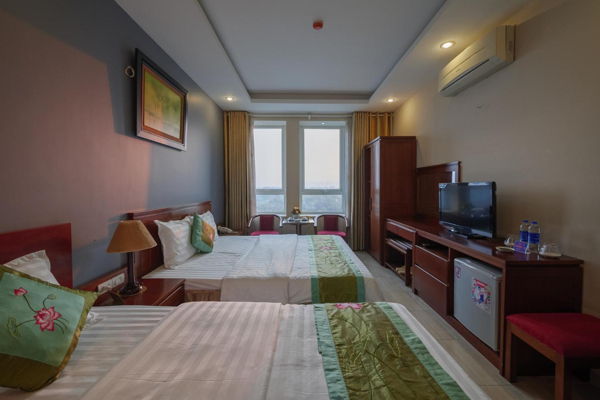 Ngan Ha Hotel Long Bien Hanoi Luaran gambar