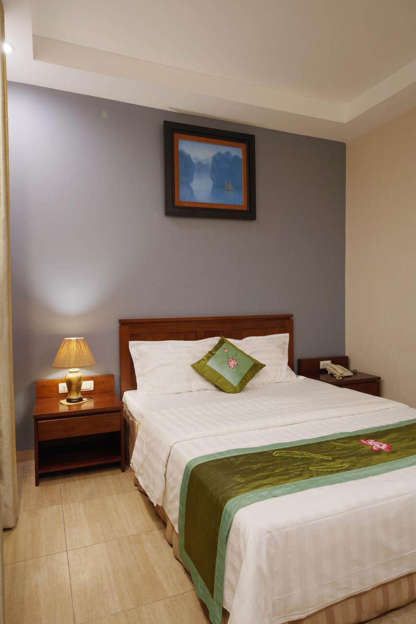 Ngan Ha Hotel Long Bien Hanoi Luaran gambar