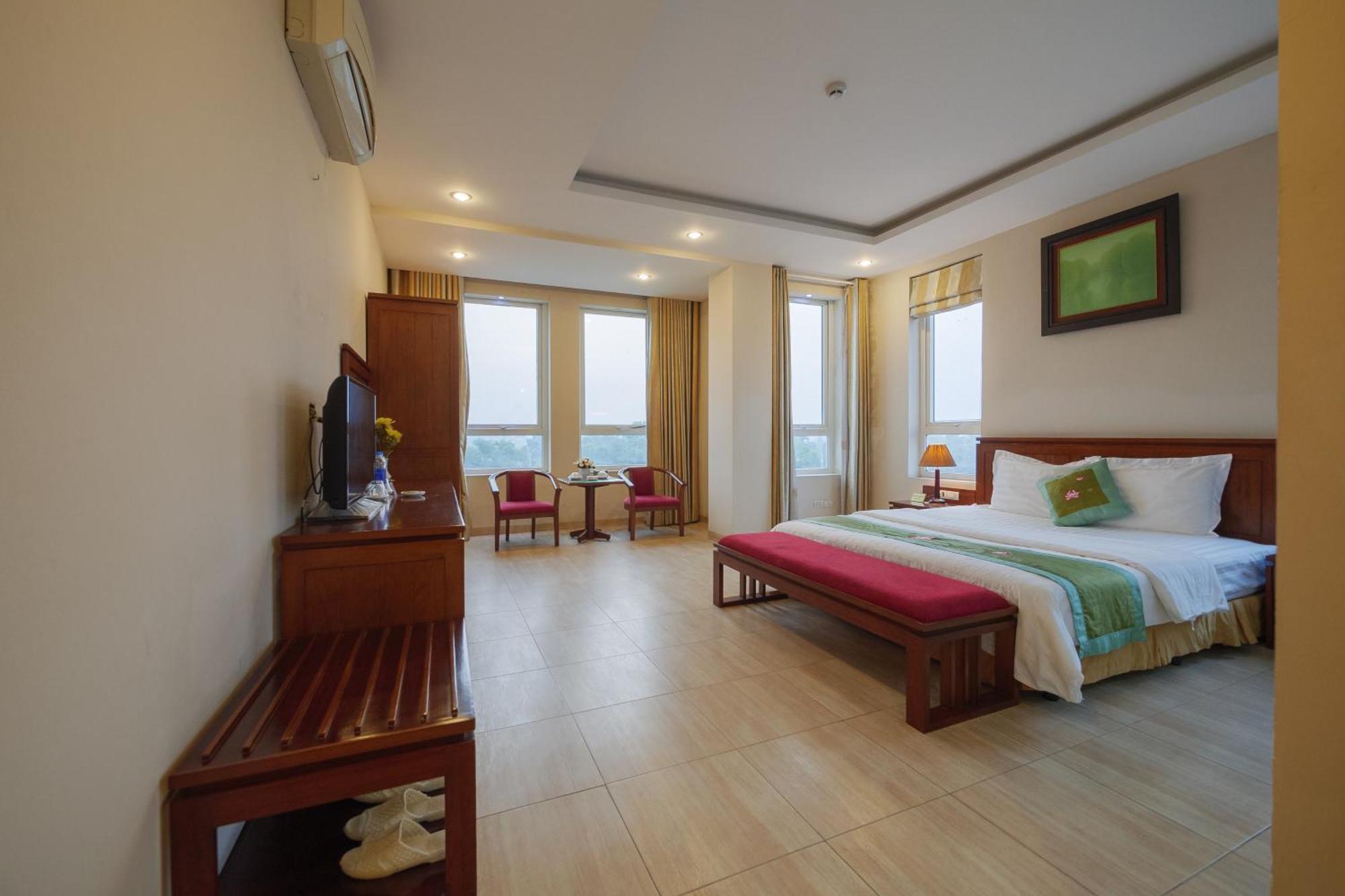 Ngan Ha Hotel Long Bien Hanoi Luaran gambar