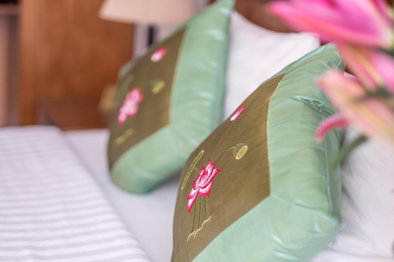 Ngan Ha Hotel Long Bien Hanoi Luaran gambar